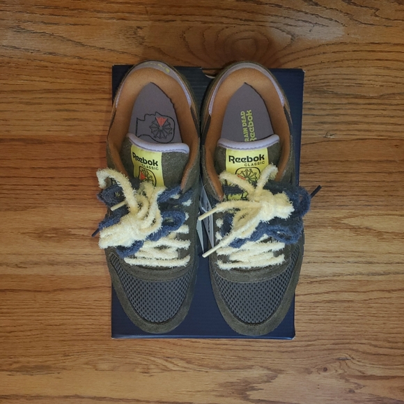 Reebok x Braindead Classic Shoe - Picture 3 of 5